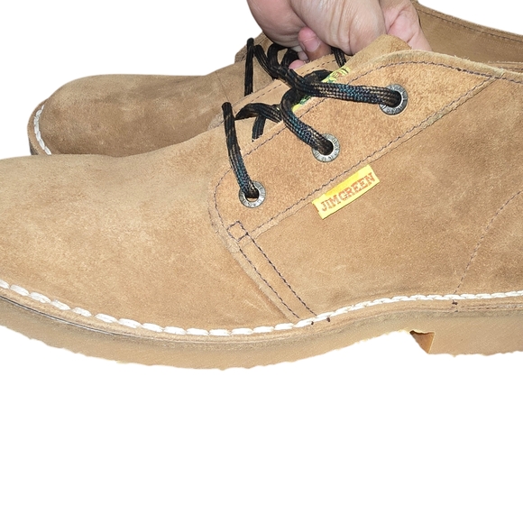 Stylish Tan Chukka Boots - Picture 4 of 9